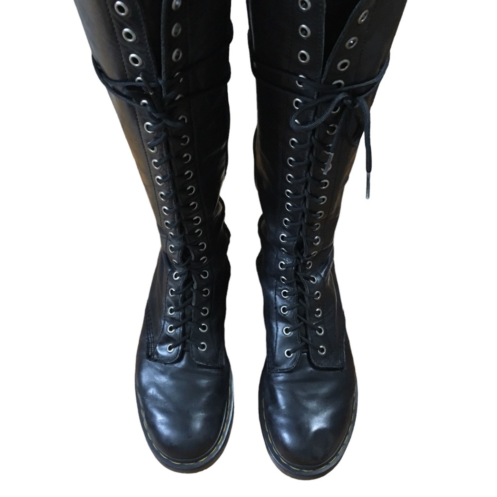 Dr Martens 20-eye knee high black smooth leather boots